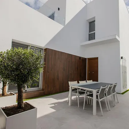 Villa Casa Divaa *